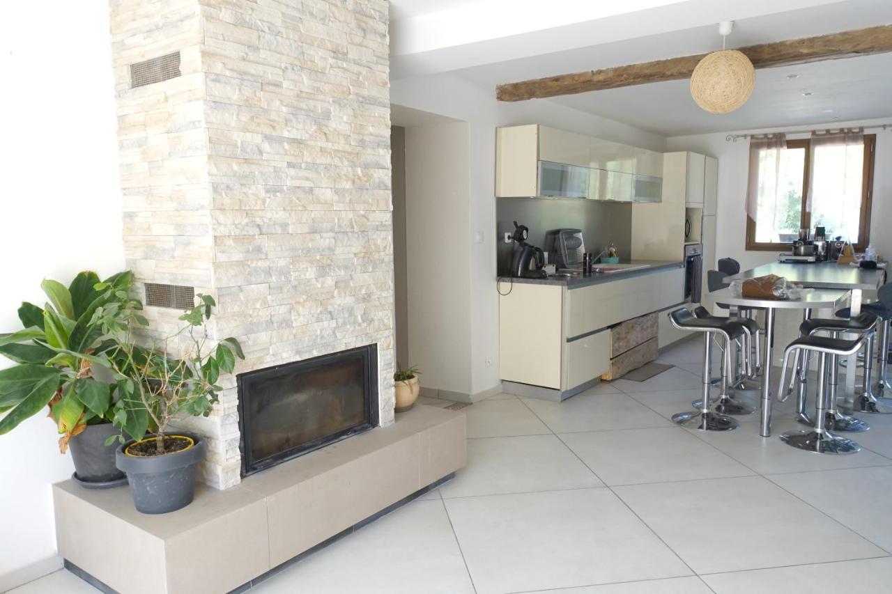 벨리 La Ferme De Coron B&B 외부 사진