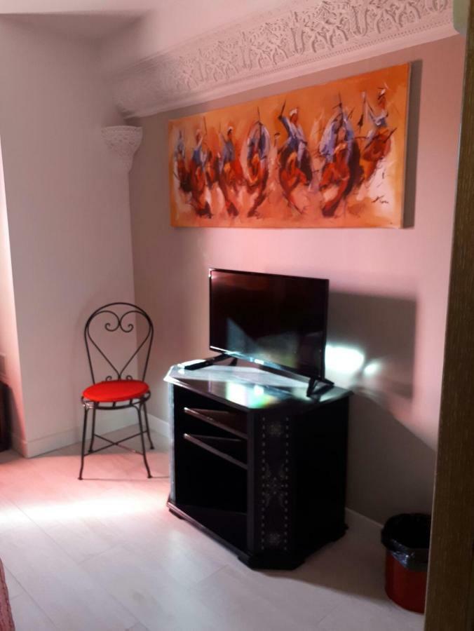 벨리 La Ferme De Coron B&B 외부 사진